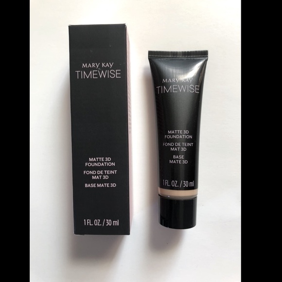 Matte 3D foundation for combination to oily skin - Picture 1 of 1